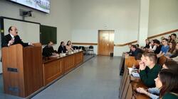Профессор Рамазан Абдулатипов провёл для студентов НИУ «БелГУ» лекцию