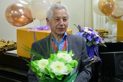 Николай Иванович Скорбач из Борисовки отметил 85-й день рождения