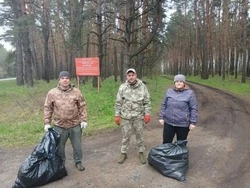  Сотрудники  Борисовского лесничества провели уборку территорий вдоль автомобильных дорог
