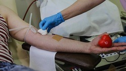 Андрей Иконников опроверг фейковую информацию о необходимости дополнительной донорской крови 