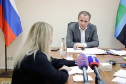 Вячеслав Гладков провёл личный приём граждан