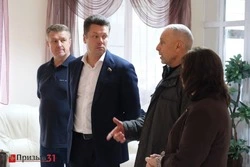 Сенатор  Анна Кочерова и депутат Государственной Думы Никита Румянцев посетили Борисовский район