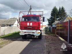  Сотрудники МЧС ликвидировали пожар в селе Красный Куток Борисовского округа