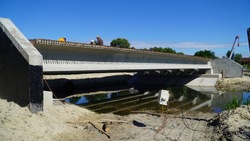 Работы по реконструкции мостового перехода продолжились на территории Борисовского района 