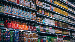 Власти запретили продажу алкогольной продукции в Белгородской области в День знаний