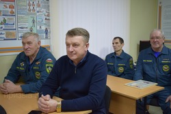 Сотрудники пожарно-спасательной части №17 приняли поздравления в профессиональный праздник