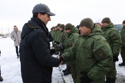 Белгородские военнослужащие получили 100 новых автомобилей УАЗ «Патриот»