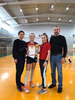 Интерес к физической культуре Роман и Светлана Куртовы привили и своим дочерям Софье и Веронике