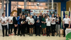 14 юных борисовцев получили свои первые паспорта в День авиации и  космонавтики