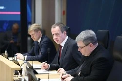 Вячеслав Гладков сообщил о создании единой базы данных получателей социальных выплат
