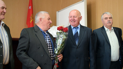 Глава администрации Борисовского района поздравил Владимира Зозуля с юбилеем