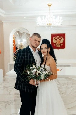 Молодожёны Алексей и Ирина Работаловы из Борисовки решили соединить свои судьбы в год семьи