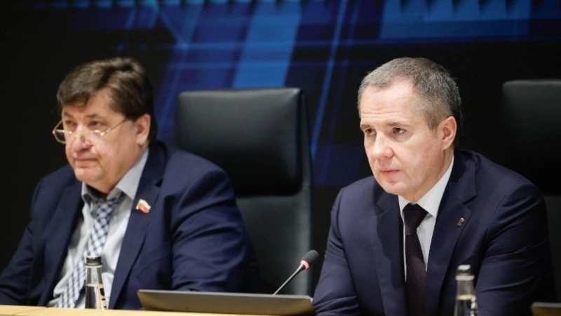 Вячеслав Гладков поручил главам приграничных муниципалитетов обеспечить жителей местами в ПВР 