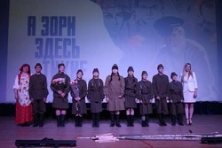 Детская школа искусств показала выпускной спектакль по повести Бориса Васильева «А зори здесь тихие»
