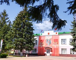 Владимир Переверзев провёл совещание в администрации района