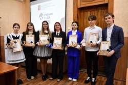 Победители и призёры муниципального этапа «Ученик года-2024» получили награды в Борисовке