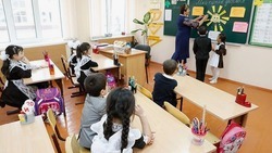 Вячеслав Гладков рассказал об организации школьных лагерей для детей на время осенних каникул 