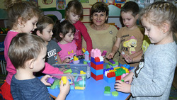 Воспитатель Елена Дмитренко: «Дети не позволяют стареть, грустить, сидеть без дела»