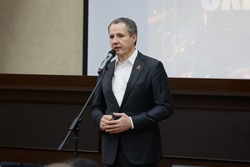 Вячеслав Гладков поздравил с профессиональным праздником сотрудников и ветеранов пограничной службы