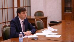 Министр просвещения РФ заявил о недопустимости снижения зарплаты учителей