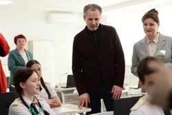 Гладков поручил увеличить стипендии для талантливых школьников с осени 2026 года