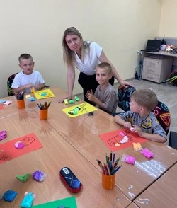 Дети в радость. Юлия Белянинова открыла центр «СилУм» благодаря проекту «Новые возможности»