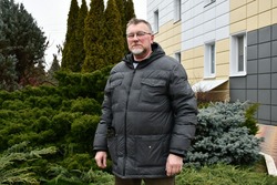Юрий Коровянский трудится рабочим по благоустройству в Борисовском доме социального обслуживания
