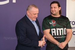 Дмитрий Целих провёл «Диалог на равных» с борисовскими школьниками