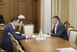 Александр Шуваев провёл встречу с  заместителем Министра финансов  РФ Павлом Кадочниковым