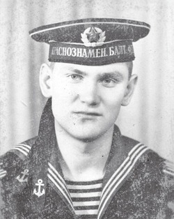 Есть что вспомнить моряку. Владимир Ковалёв из Борисовки празднует День ВМФ с особой гордостью