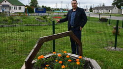 Власти реализовали проект по установке ограждения детской площадки в Борисовском районе