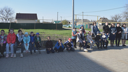 Торжественное открытие детской площадки прошло в Зозулях Борисовского района