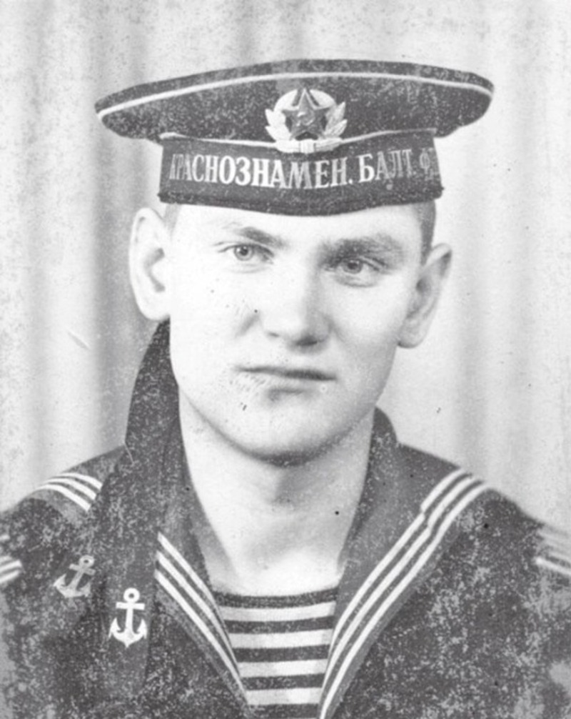 Есть что вспомнить моряку. Владимир Ковалёв из Борисовки празднует День ВМФ с особой гордостью