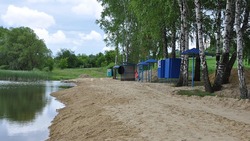 Благоустройство береговой зоны и пляжа завершилось в селе Крюково Борисовского района