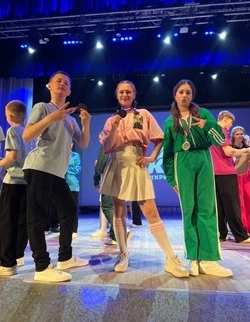 Ученики Борисовской ООШ №4 приняли участие в финале открытой лиги КВН «Ракета»