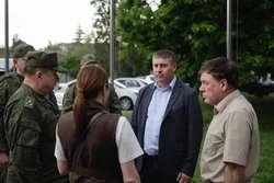 Александр Шуваев проверил работу центра «ВОИН» и регионального отделения ДОСААФ в Белгороде