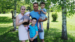 Супруги Гнедовы:«Дети–наша стихия!»