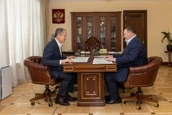 Вячеслав Гладков встретился с министром труда и социальной защиты РФ Антоном Котяковым