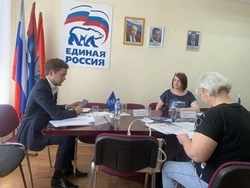 Депутат Белгородской областной Думы Михаил Савченко провёл личный приём граждан в Борисовке
