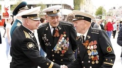 Вячеслав Гладков заслушал доклад о подготовке к празднованию 80-летия Победы