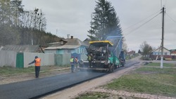 Более пяти с половиной км дорог будет отремонтировано в селе Красный Куток Борисовского района