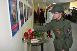 В Борисовской школе №2 открыли Парту Героя